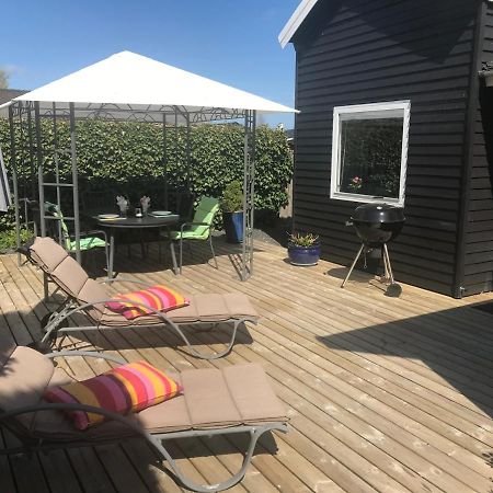 Skon Feriebolig Med Havudsigt I Naturskont Omrade Munkebo Esterno foto